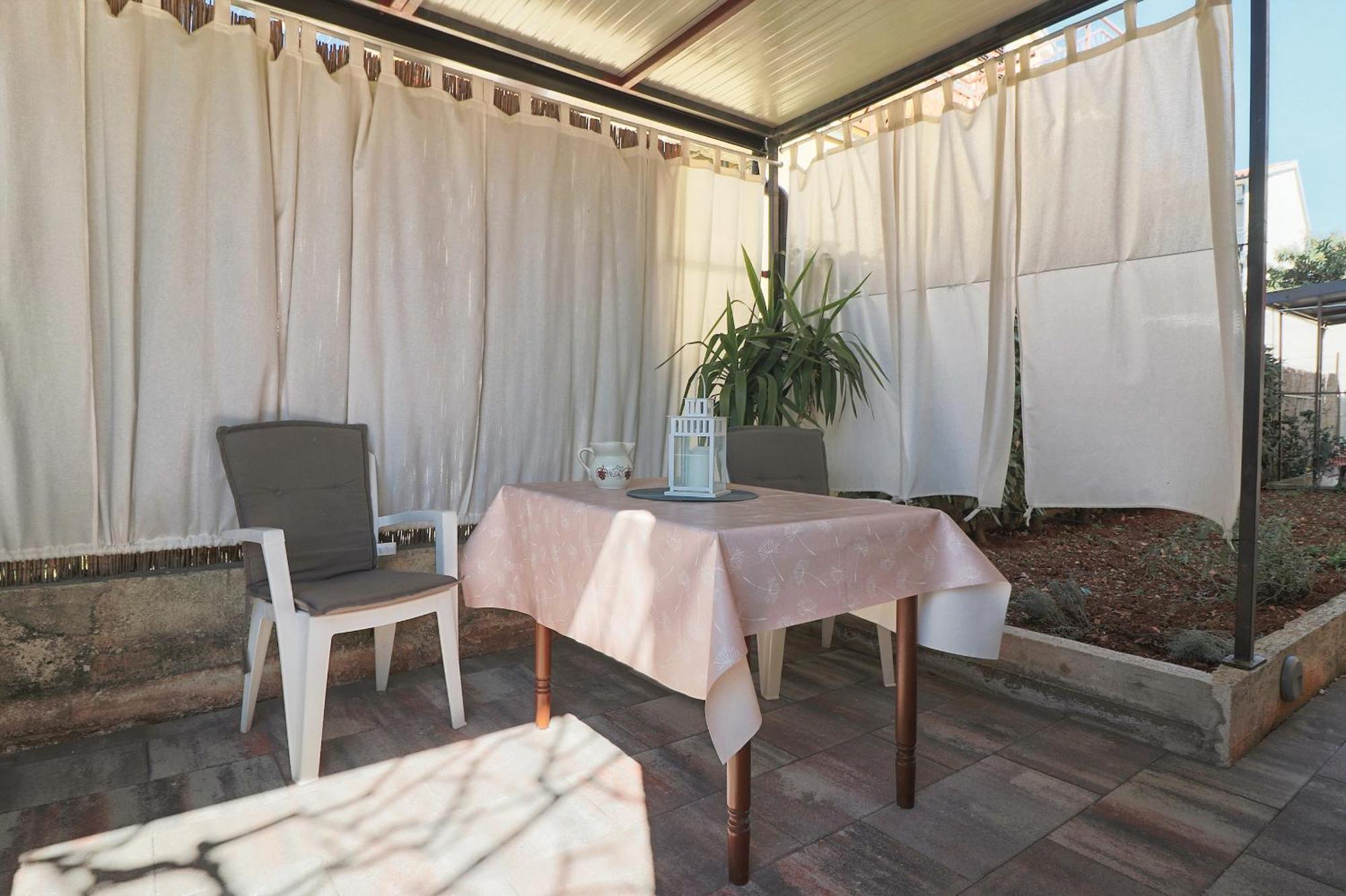 Studio Apartman Edy 3 Pula Luaran gambar