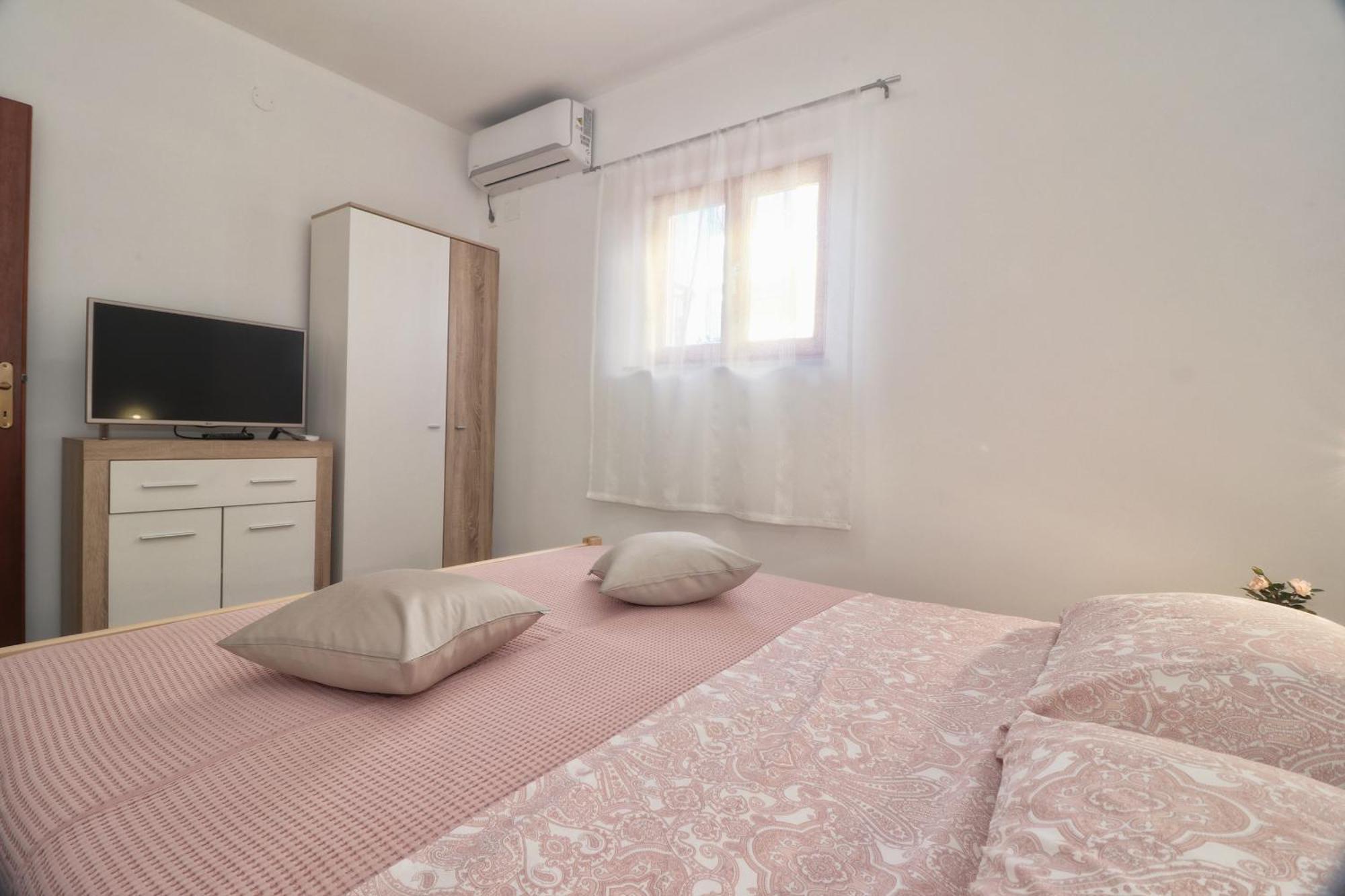 Studio Apartman Edy 3 Pula Luaran gambar
