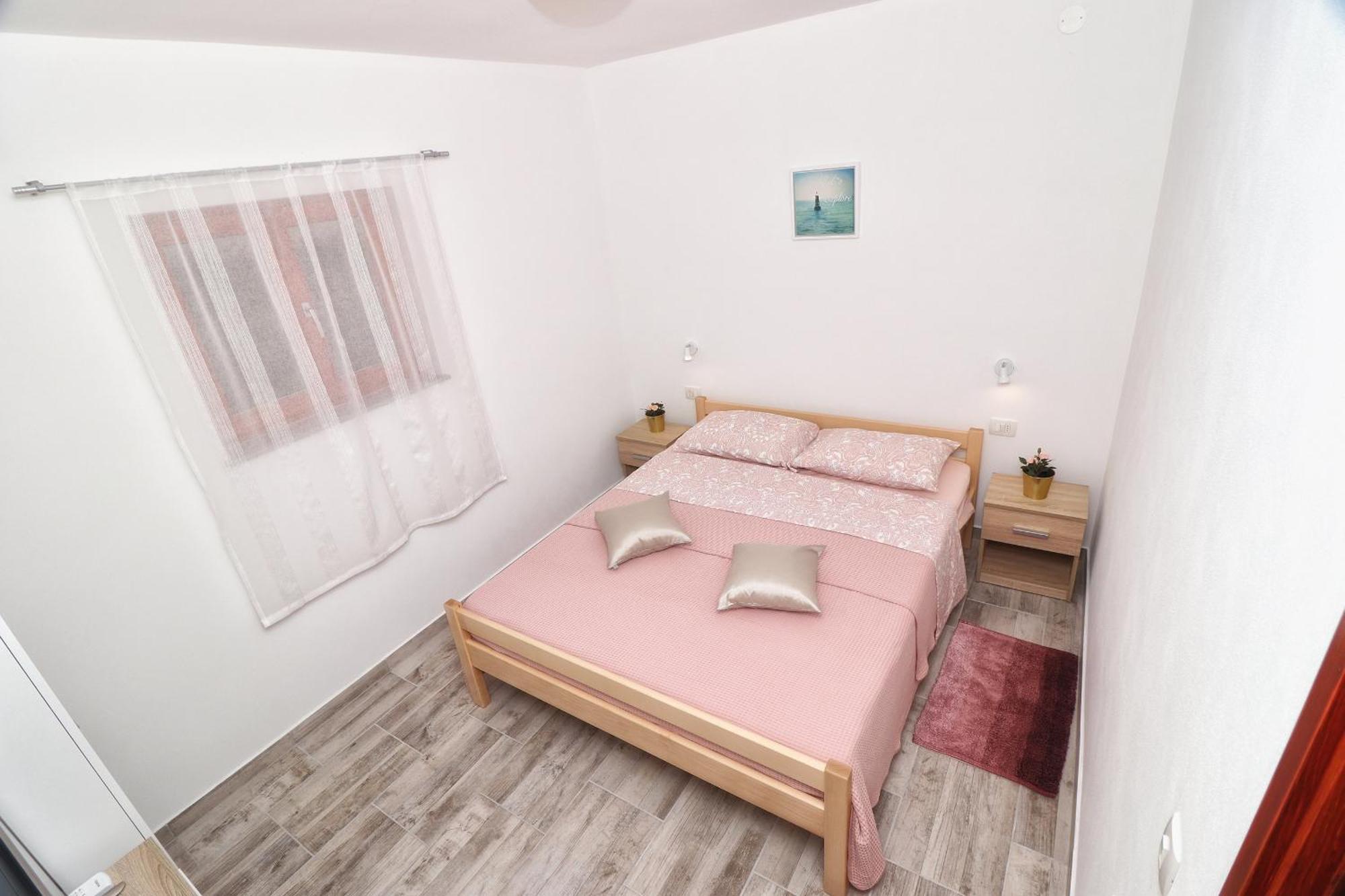 Studio Apartman Edy 3 Pula Luaran gambar