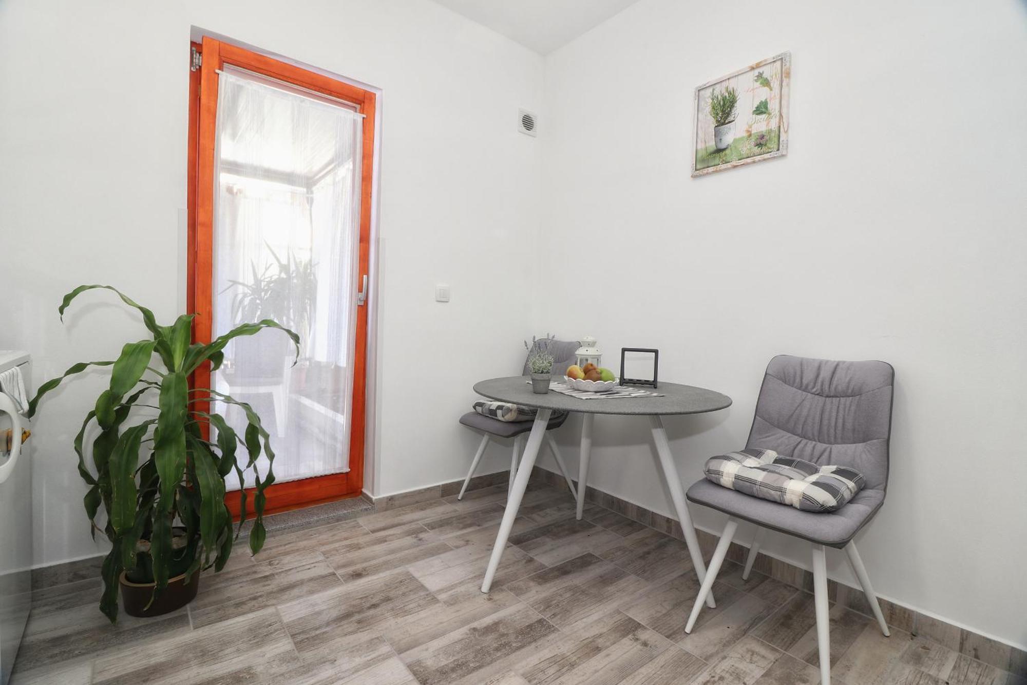 Studio Apartman Edy 3 Pula Luaran gambar